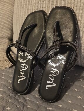 Very G Black Knotted Square-Toe Thong Sandals NWOT